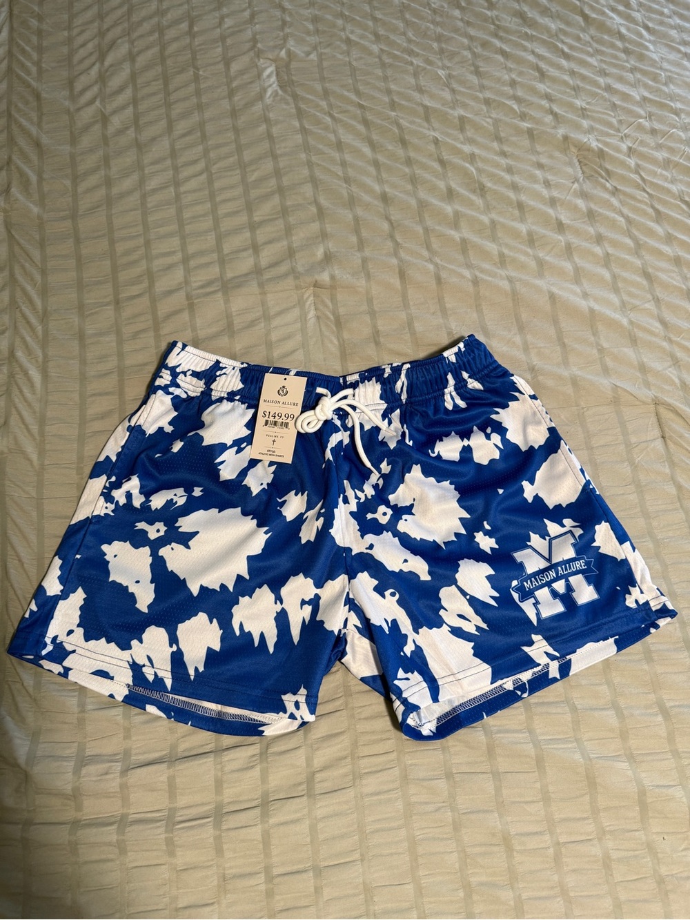 🔥 Brand New Maison Allure Streetwear Shorts 🔥